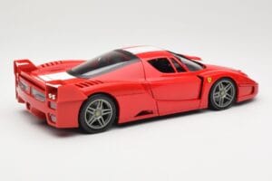 Ferrari FXX Rot Hot Wheels 1:18 310801 Metall — Bild 3 von 8