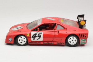 Ferrari 288 GTO Evoluzione #45 Rot Revell 1:18 48820 Metall — Bild 4 von 8