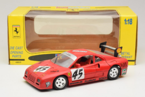 Ferrari 288 GTO Evoluzione #45 Rot Revell 1:18 48820 Metall — Bild 8 von 8