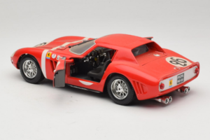 Ferrari 250 GTO #26 Rot Guiloy 1:18 67526 Metall — Bild 5 von 8