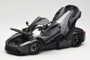 Ferrari LaFerrari F150 Matte Black Bburago 1:18 18-16901BK Metall — Bild 2 von 8