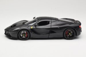 Ferrari LaFerrari F150 Matte Black Bburago 1:18 18-16901BK Metall — Bild 4 von 8