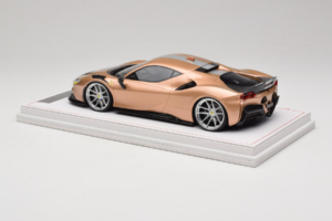 Ferrari SF90 Novitec Gold Silber Streifen IVY 1:18 REMC028 Resin — Bild 5 von 7