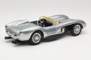 Ferrari Testa Rossa Chrome Silver Hot Wheels 1:18 25737 Metall — Bild 3 von 8