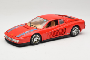 Ferrari Testarossa PPG Auto Refinish Rot Bburago 1:18 3039-P3 Metall