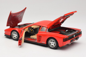 Ferrari Testarossa PPG Auto Refinish Rot Bburago 1:18 3039-P3 Metall — Bild 5 von 8
