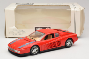 Ferrari Testarossa PPG Auto Refinish Rot Bburago 1:18 3039-P3 Metall — Bild 8 von 8