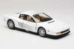 Ferrari Testarossa Weiß Miami Vice Hot Wheels 1:18 P9904 Metall — Bild 4 von 6