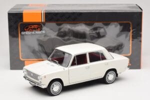Fiat 124 Weiß IXO 1:18 18CMC205OP Metall — Bild 8 von 8