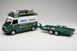 Fiat 242 Alitalia Rally Team Assistance With Trailer 1978 IXO 1:18 18CMC027WX Metall