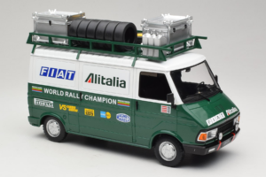 Fiat 242 Alitalia Rally Team Assistance With Trailer 1978 IXO 1:18 18CMC027WX Metall — Bild 5 von 7