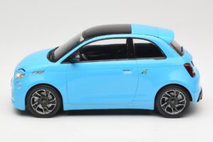 Abarth 500e Blau IXO 1:18 MCG18499 Metall — Bild 3 von 6