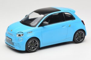 Abarth 500e Blau IXO 1:18 MCG18499 Metall