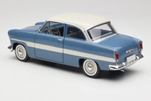 Ford Taunus 12M P2 Blau Streifen Revell 1:18 08880-M1 Metall — Bild 7 von 8