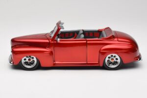 Ford Cabriolet Red Metallic Road Signature 1:18 30028 Metall — Bild 4 von 8