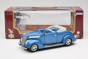 Ford Cabriolet Blau Road Signature 1:18 92238 Metall — Bild 8 von 8