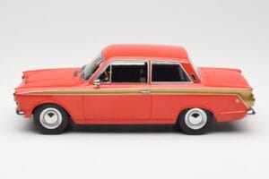 Ford Cortina Lotus Red & Gold Stripe MCG 1:18 MCG18532 Metall — Bild 3 von 6