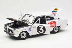 Ford Cortina Mk1 #3 P. Hughes / B. Young African Safari Rally 1964 AUTOart 1:18 86428 Metall — Bild 2 von 8