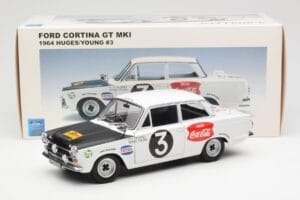 Ford Cortina Mk1 #3 P. Hughes / B. Young African Safari Rally 1964 AUTOart 1:18 86428 Metall — Bild 8 von 8