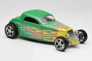 Ford Coupe Grün mit Feuer Road Signature 1:18 30109 Metall — Bild 6 von 8