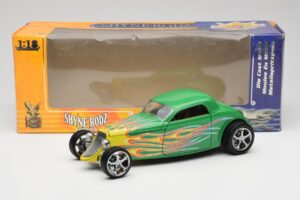 Ford Coupe Grün mit Feuer Road Signature 1:18 30109 Metall — Bild 8 von 8