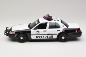 Ford Crown Victoria Police Interceptor The Hangover Movie Greenlight 1:18 12911 Metall — Bild 3 von 6
