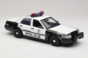 Ford Crown Victoria Police Interceptor The Hangover Movie Greenlight 1:18 12911 Metall — Bild 4 von 6