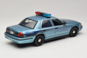 Ford Crown Victoria Police Cruiser Twilight Blue Greenlight 1:18 1643 Metall — Bild 3 von 8