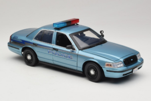 Ford Crown Victoria Police Cruiser Twilight Blue Greenlight 1:18 1643 Metall — Bild 6 von 8