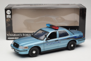Ford Crown Victoria Police Cruiser Twilight Blue Greenlight 1:18 1643 Metall — Bild 8 von 8