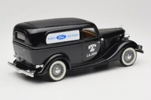 Ford Delivery Truck Ford Parts Schwarz Solido 1:18 8417 Metall — Bild 2 von 8