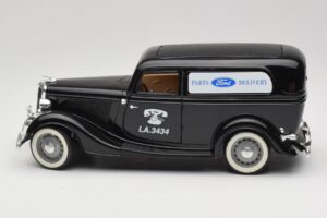 Ford Delivery Truck Ford Parts Schwarz Solido 1:18 8417 Metall — Bild 4 von 8