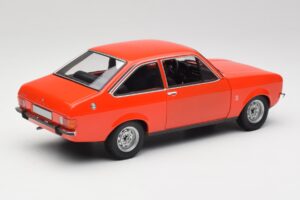 Ford Escort Mk2 Signal Orange Minichamps 1:18 150084100 Metall — Bild 3 von 8