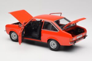 Ford Escort Mk2 Signal Orange Minichamps 1:18 150084100 Metall — Bild 5 von 8