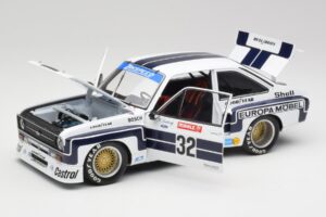 Ford Escort II RS1800 #32 K. Ludwig Nürburgring Winner 1976 Minichamps 1:18 100768432 Metall — Bild 2 von 8