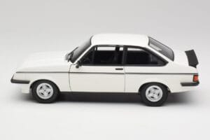 Ford Escort Mk2 RS 2000 LHD Weiß Minichamps 1:18 150084300 Metall — Bild 4 von 8