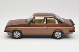Ford Escort Mk2 RS 2000 Brown Metallic MCG 1:18 MCG18530 Metall — Bild 3 von 6