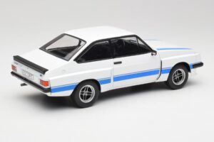 Ford Escort Mk2 RS 2000 X-Pack Diamond Weiß & Blau Stripe MCG 1:18 MCG18350 Metall — Bild 2 von 6