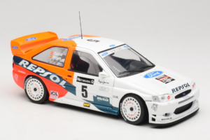 Ford Escort RS Cosworth Repsol #5 C. Sainz / L. Moya RAC Rally 1997 UT Models 1:18 39750 Metall — Bild 6 von 8