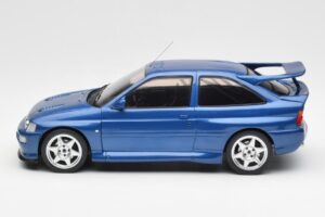 Ford Escort RS Cosworth Blau IXO 1:18 18CMC180 Metall — Bild 3 von 6
