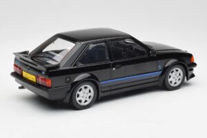 Ford Escort RS Turbo Privatwagen Prinzessin Diana Schwarz MCG 1:18 MCG18420 Metall — Bild 2 von 6