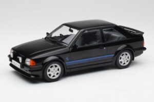 Ford Escort RS Turbo Privatwagen Prinzessin Diana Schwarz MCG 1:18 MCG18420 Metall