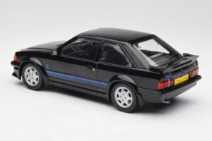 Ford Escort RS Turbo Privatwagen Prinzessin Diana Schwarz MCG 1:18 MCG18420 Metall — Bild 5 von 6