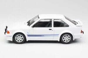 Ford Escort RS Turbo Weiß MCG 1:18 MCG18419 Metall — Bild 3 von 6