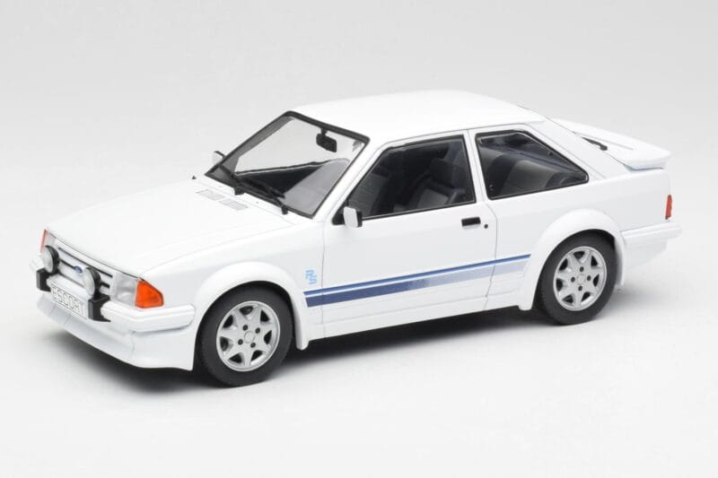 Ford Escort RS Turbo Weiß MCG 1:18 MCG18419 Metall
