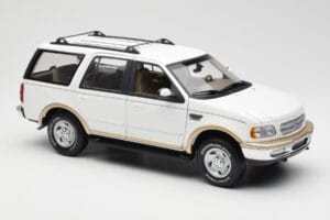 Ford Expedition Eddie Bauer Weiß UT Models 1:18 22712 Metall — Bild 6 von 8