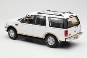 Ford Expedition Eddie Bauer Weiß UT Models 1:18 22712 Metall — Bild 7 von 8