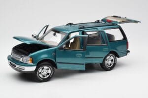 Ford Expedition XLT Grün Metallic UT Models 1:18 22717 Metall — Bild 2 von 8