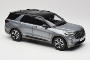 Ford Explorer Grau OEM 1:18 FORD2020 Metall — Bild 6 von 8