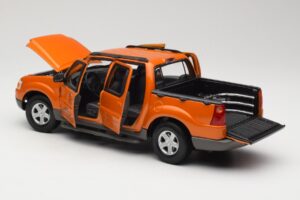 Ford Explorer Sport Trac Orange Maisto 1:18 536891G Metall — Bild 5 von 8